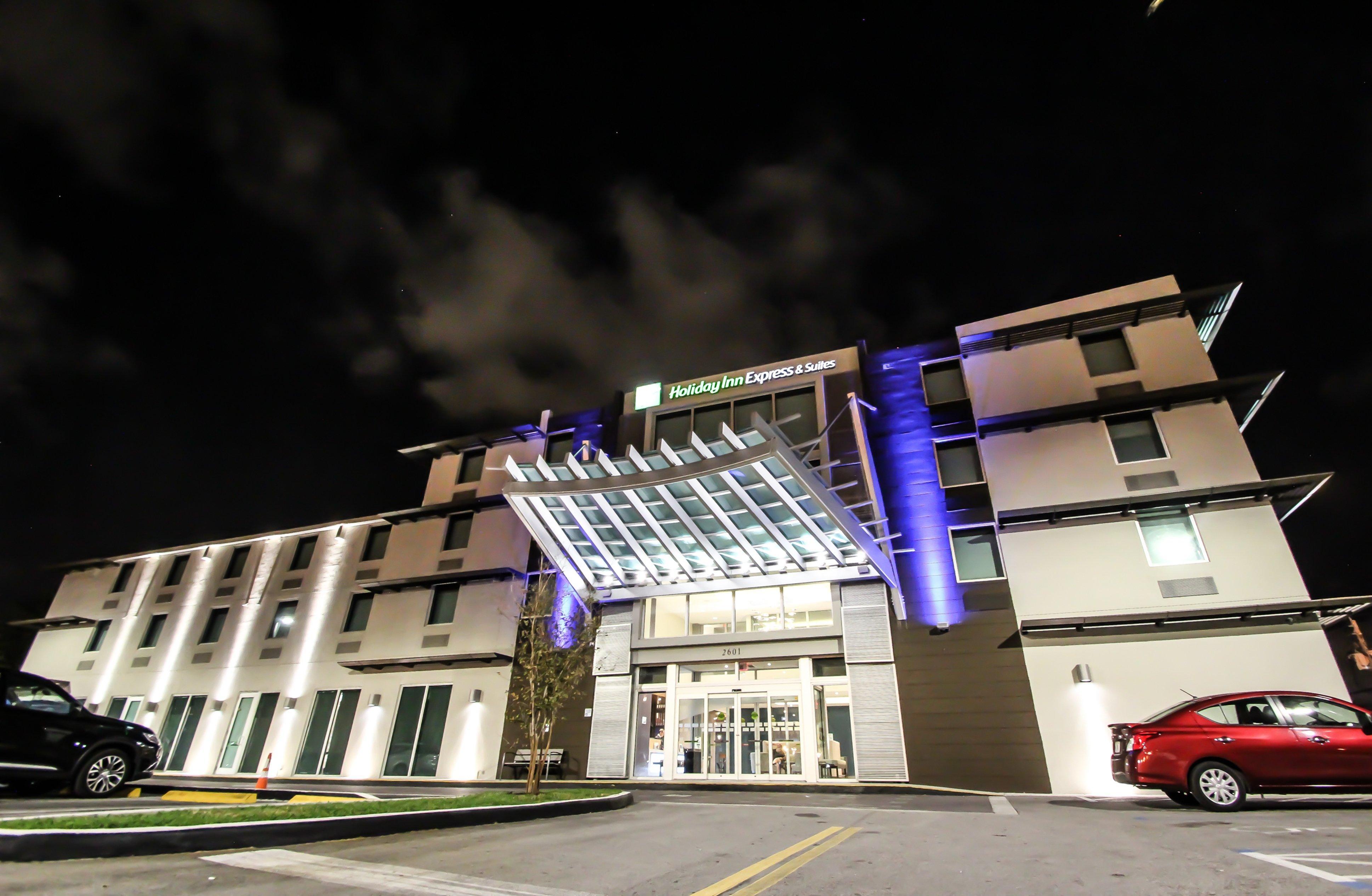 Holiday Inn Express & Suites Miami Airport East, An Ihg Hotel Екстер'єр фото